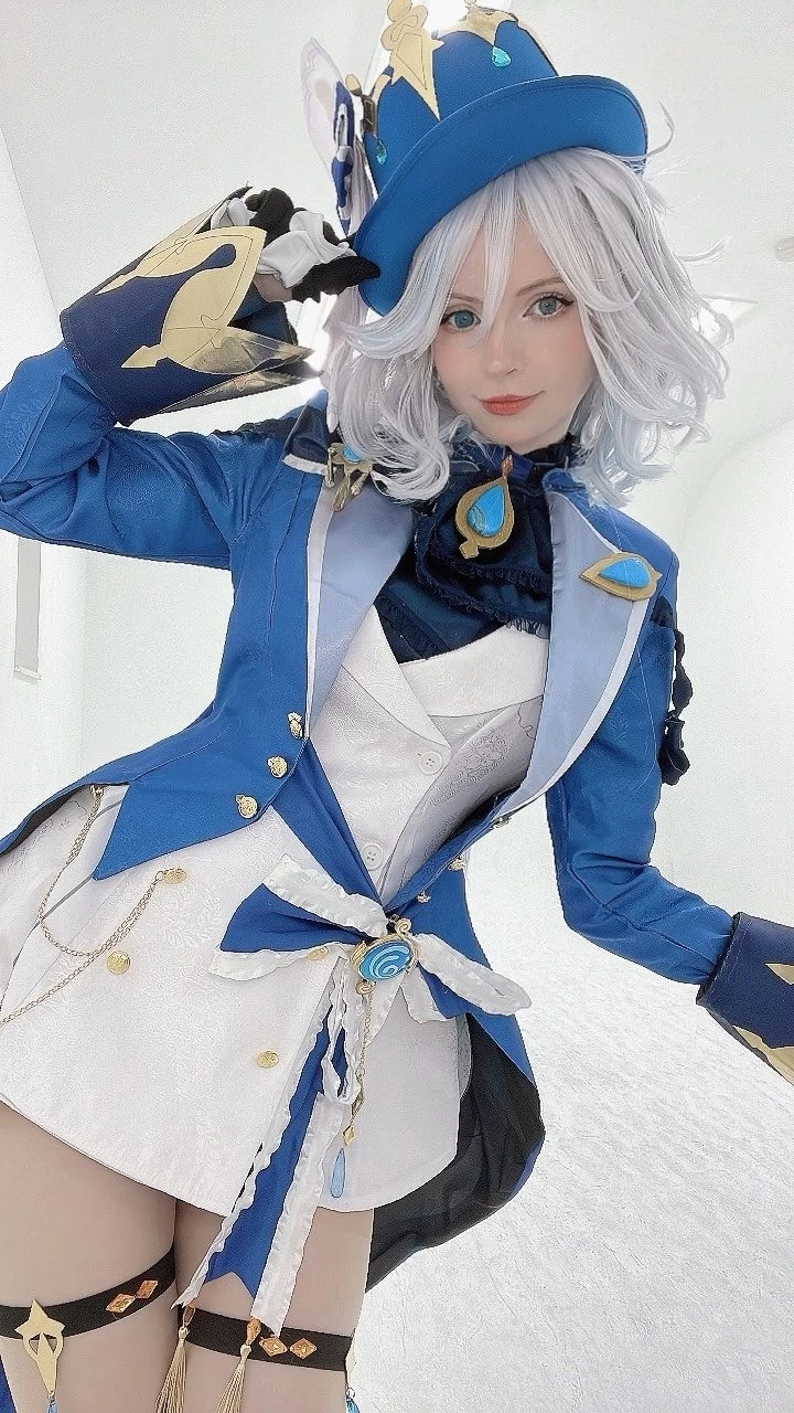 生化4RE阿什莉体模COS《原神》娜维娅 非常还原!