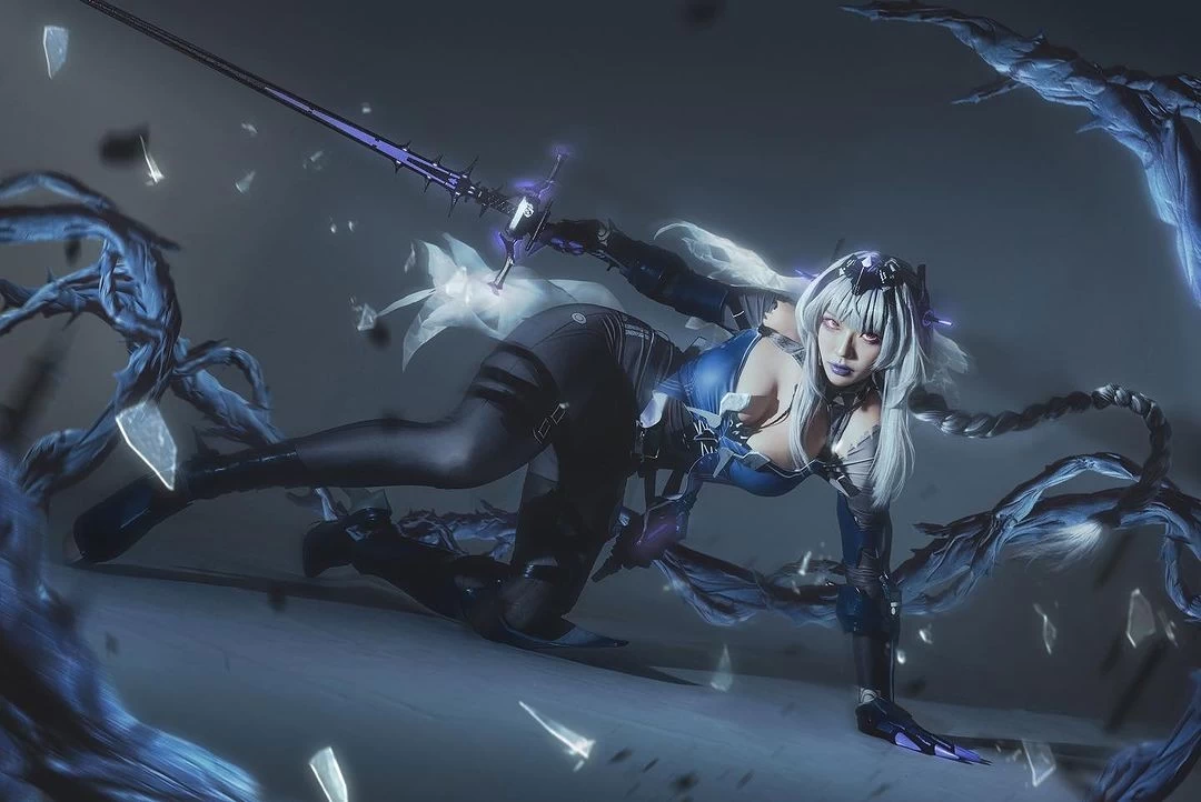 韩国美女Coser pion美图赏:欧派香软 黑丝诱人 韩国美女Coser pion美图赏:欧派香软 黑丝诱人