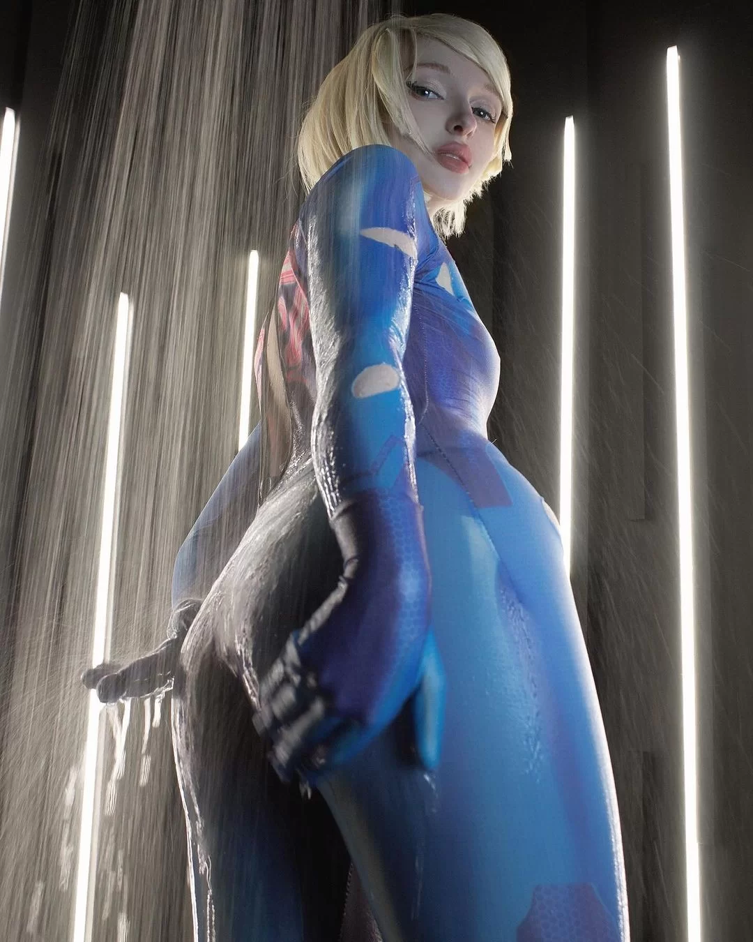 德妹COS《蜘蛛侠》兔女郎版格温 胶衣网袜非常性感 德妹COS《蜘蛛侠》兔女郎版格温 胶衣网袜非常性感