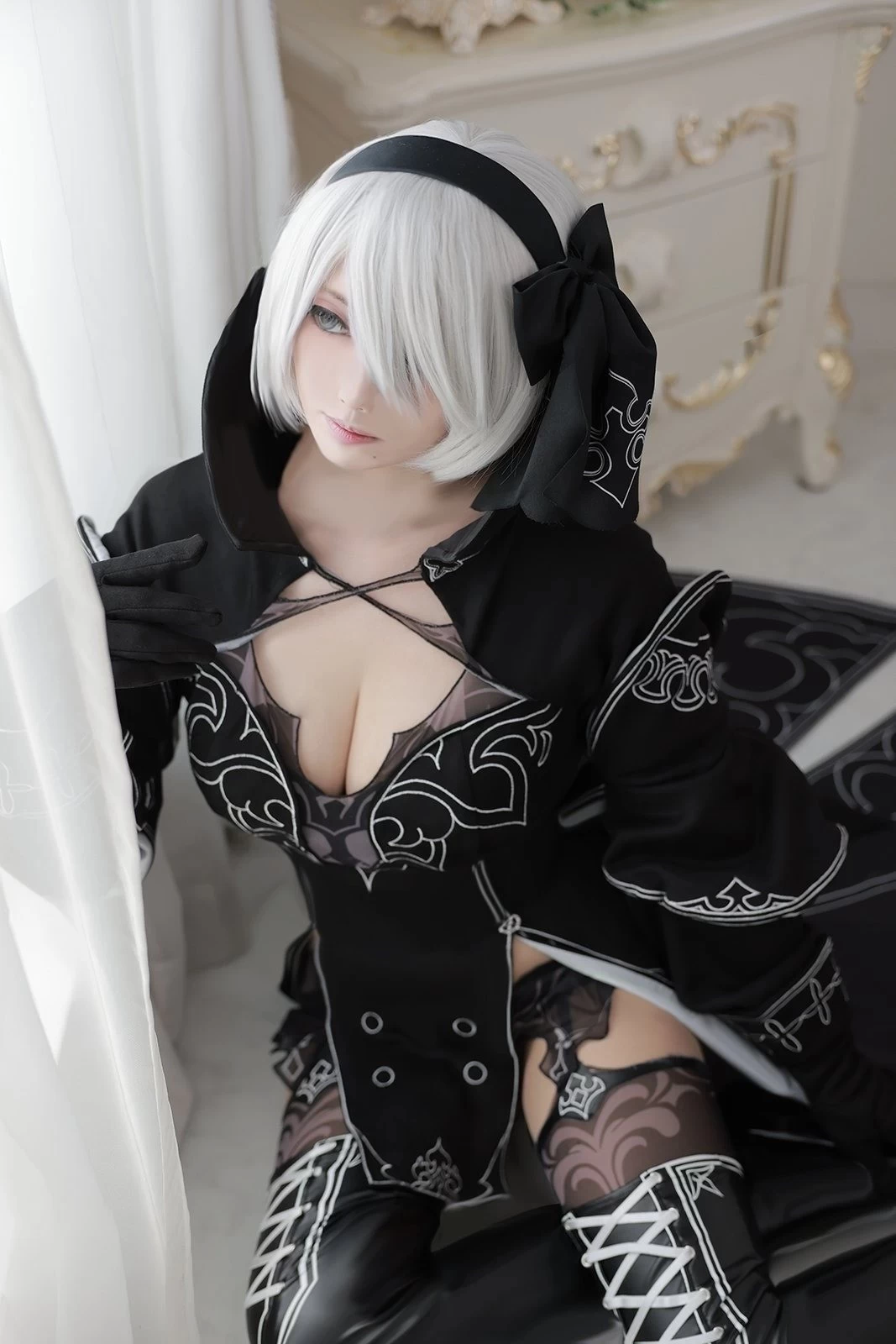 日本美女Cos《尼尔》2B美图：身材无敌 肉感还原