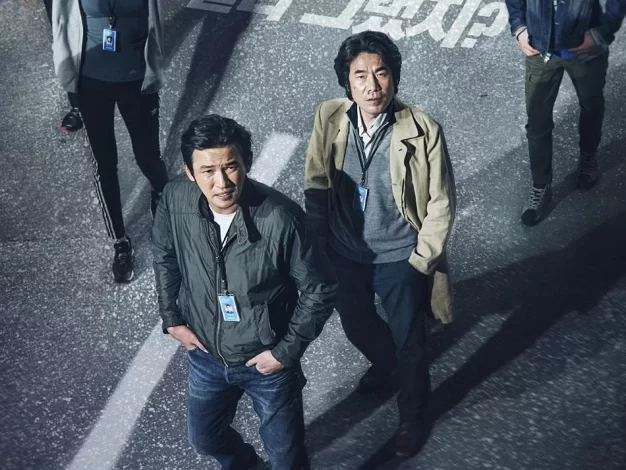 老手 蓝光原盘下载+高清MKV版/辣手警探(台) / 燥底师兄生擒富二代(港) / 老兵 / 老将 / Veteran 2015 베테랑 34.3G