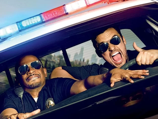 警察游戏 蓝光原盘+高清MKV/冒牌条子(台)/我要做差佬(港) /2014 Let’s be Cops 26.27G