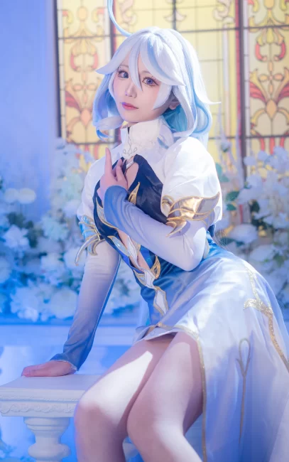 COSPLAY 罪人舞步旋  水龙，水龙，别哭啦。原神 芙卡洛斯💙 ​​​@凌乱_May