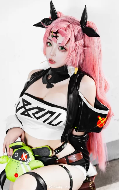 COSPLAY 只要薪酬到位，狡兔屋随时为您服务！ 绝区零 妮可@冉冉不甜v