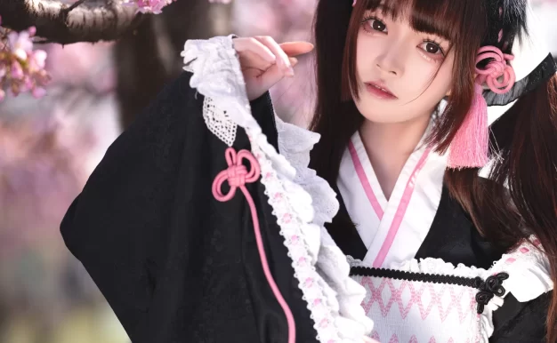 lolita 🌸樱花小妹出现辣!每年必打卡项目!@钉宫草莓