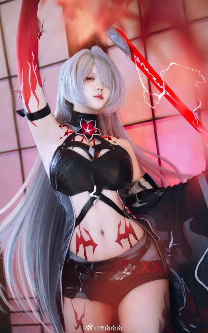 COSPLAY 自称「巡海游侠」的独行者，淡漠寡言 本名不详👺 崩坏星穹铁道 黄泉@亦南南南