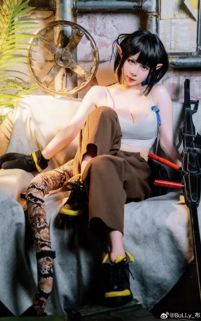 cosplay 明日方舟「森蚺」修修猫太专业勒@修修猫ww