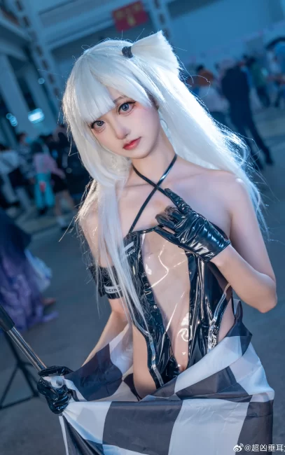 cosplay  古早场照终于产出了@超凶垂耳兔