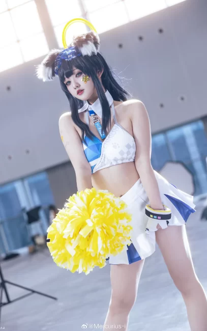 COSPLAY 我现在充满了为老师加油的心情，这次一定能够扮演好 ﹂真正的拉拉队﹁！ 猫冢 响 / 应援@Mercurius-i