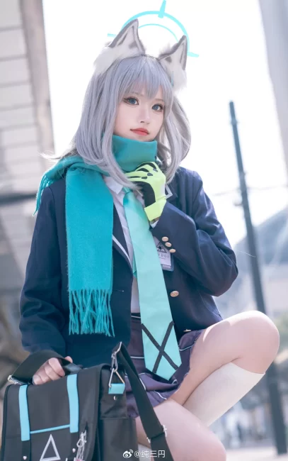 cosplay 蔚蓝档案 阿拜多斯对策委员会2年级的砂狼白子，请多关照。@纯三円
