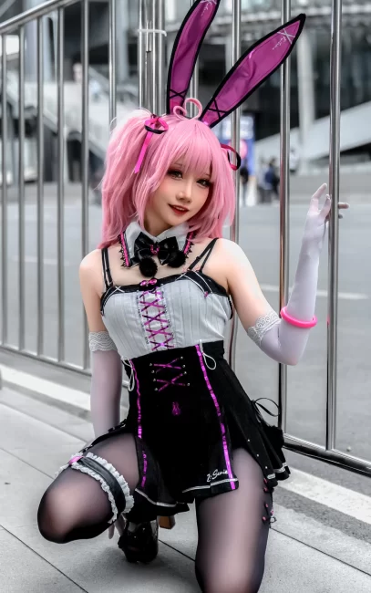 COSPLAY 代号卡提那，我会竭尽所能地完成您的指令。 交错战线 卡提那@焖焖碳-