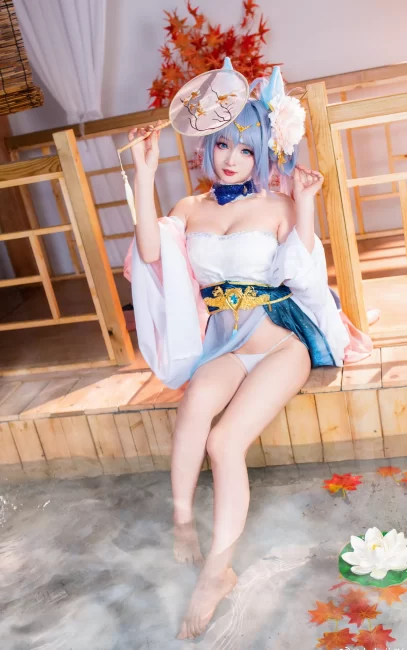 COSPLAY 指挥官..战斗吗@四只猫吖